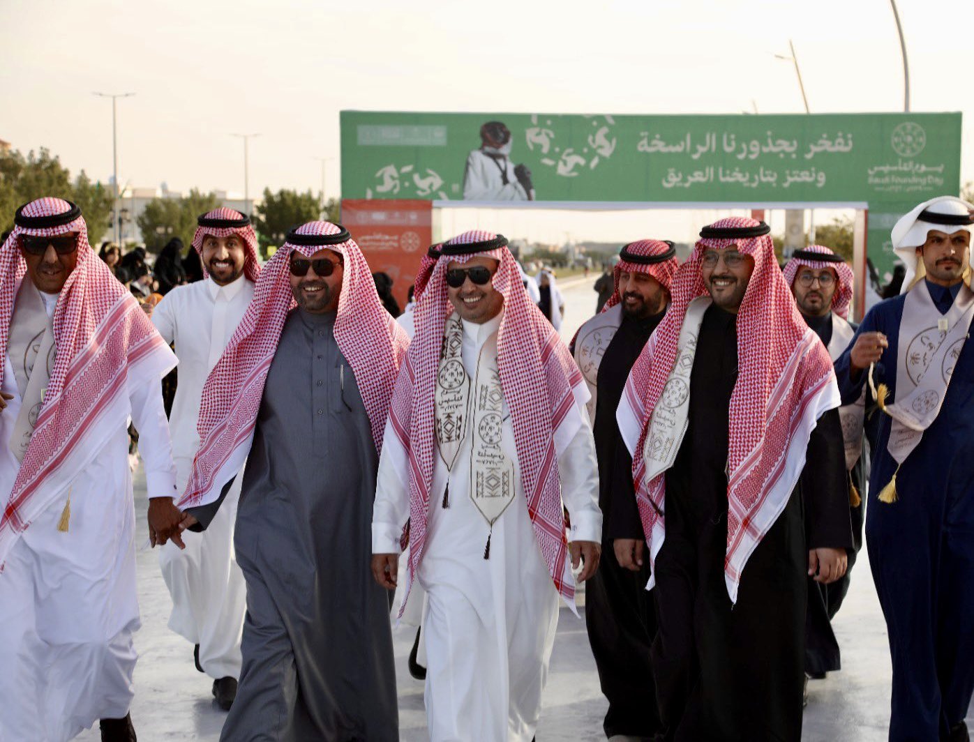 نادي الخبراء يحتفل بيوم التأسيس